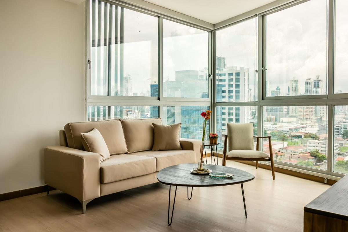 All Mode City View Apartment - PH Quartier Del Mar - Housity