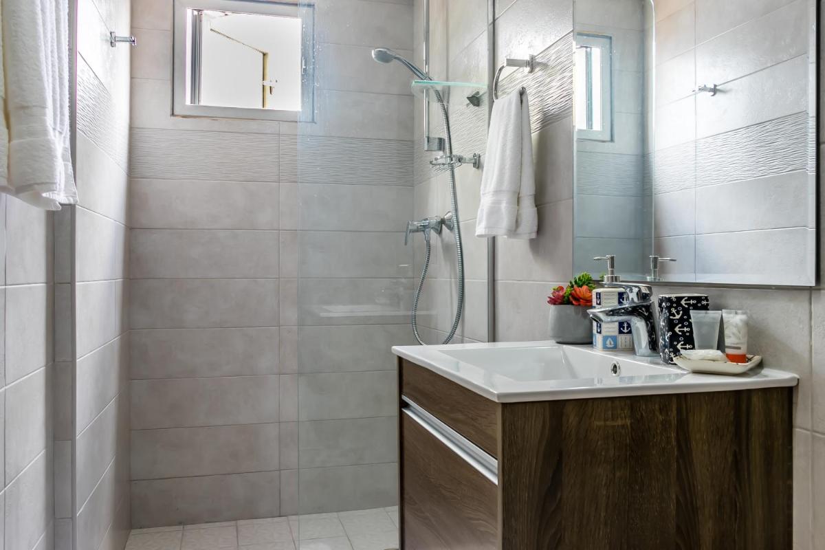 All Mode City View Apartment - PH Quartier Del Mar - Housity