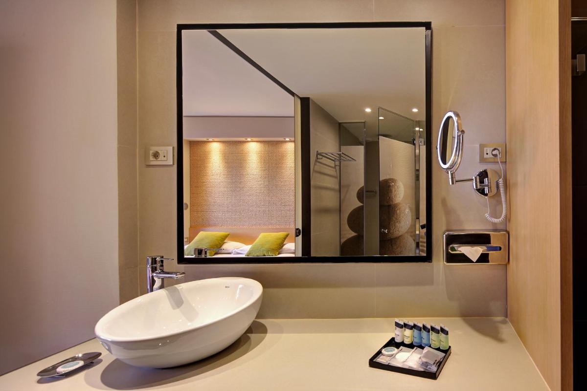 Un baño de Palace Bonanza Playa Resort & SPA by Olivia Hotels Collection