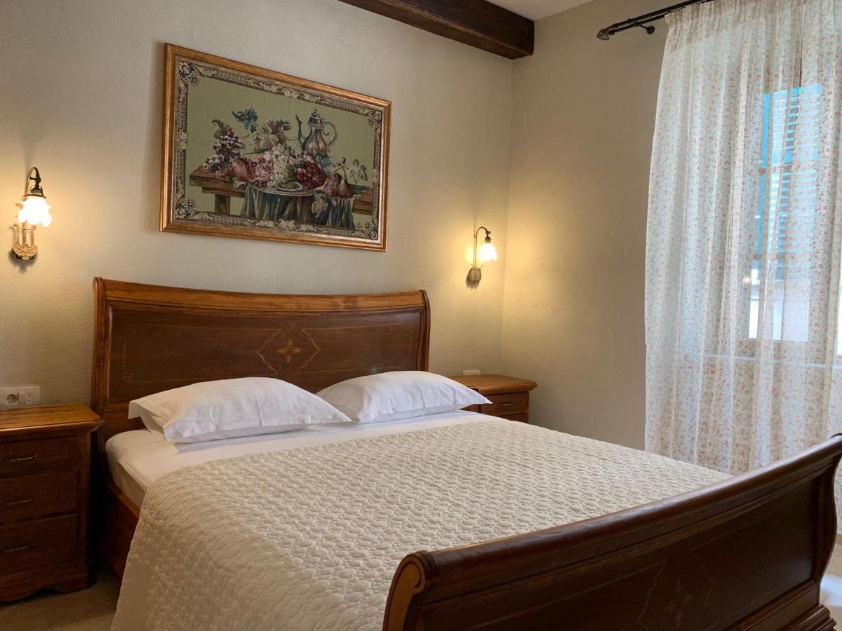 Apartments Leo - Housity