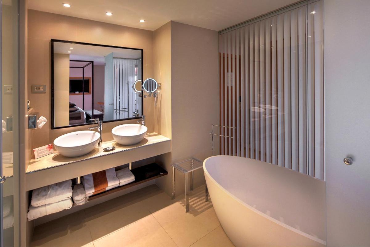 Un baño de Palace Bonanza Playa Resort & SPA by Olivia Hotels Collection