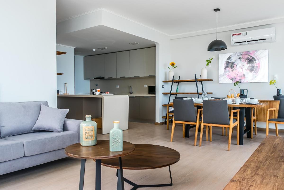Suitetrails - Gorgeous Apartment - PH Quartier Del Mar