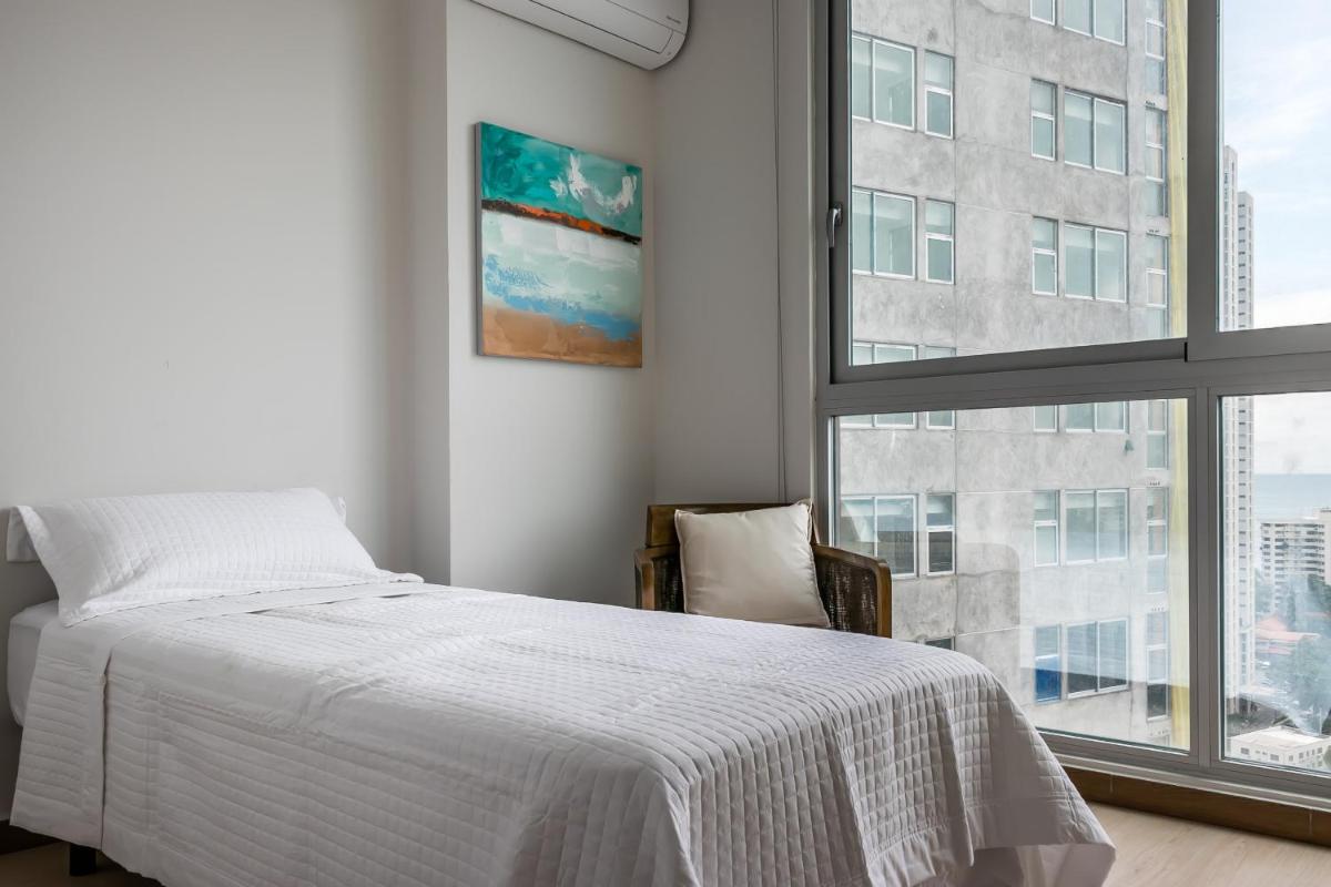 Suitetrails - Gorgeous Apartment - PH Quartier Del Mar