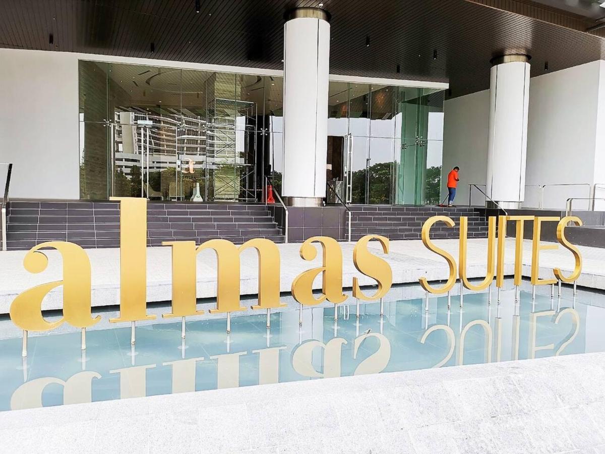 Almas Suites by JBcity Home - Housity