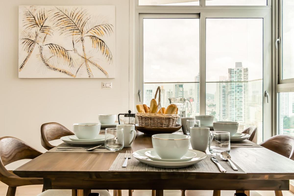 Lush Apartment City View - PH Quartier Del Mar - Housity