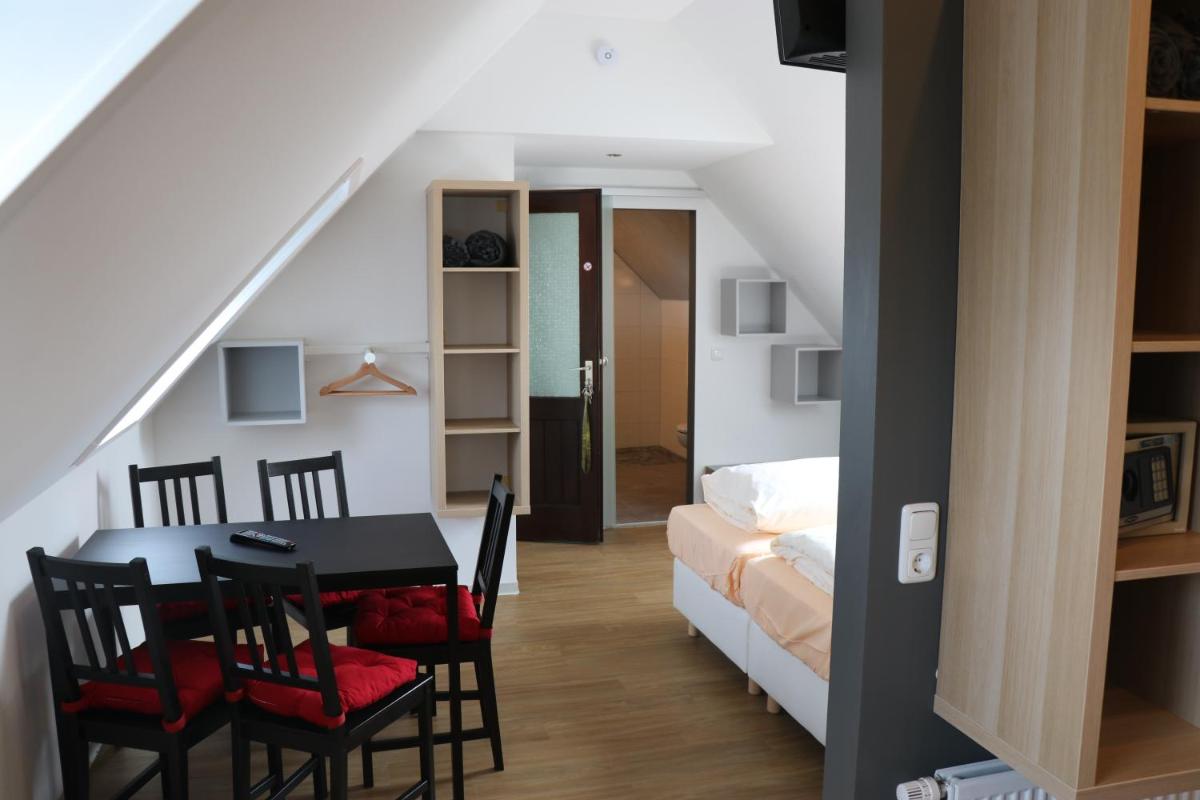 Gasthof Post - Housity