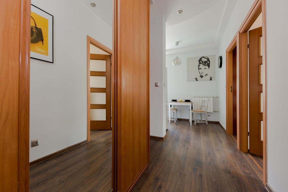 ShortStayPoland Staszica (B76) - Housity
