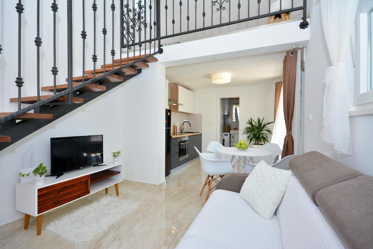Private Jacuzzi Retreat near Split - Housity