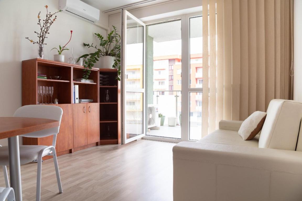 Suitetrails - Great tourist and business Apartment near center