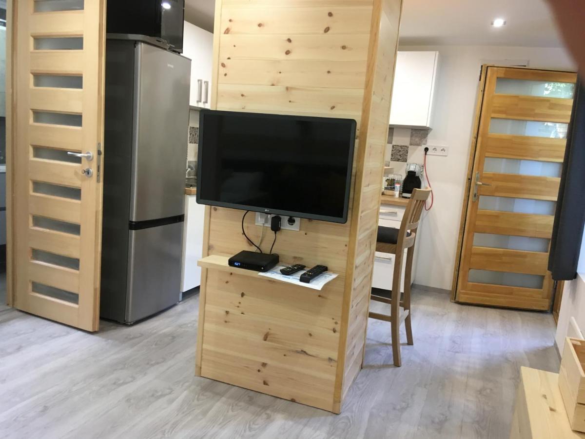 Modern Apartman Deluxe - Housity