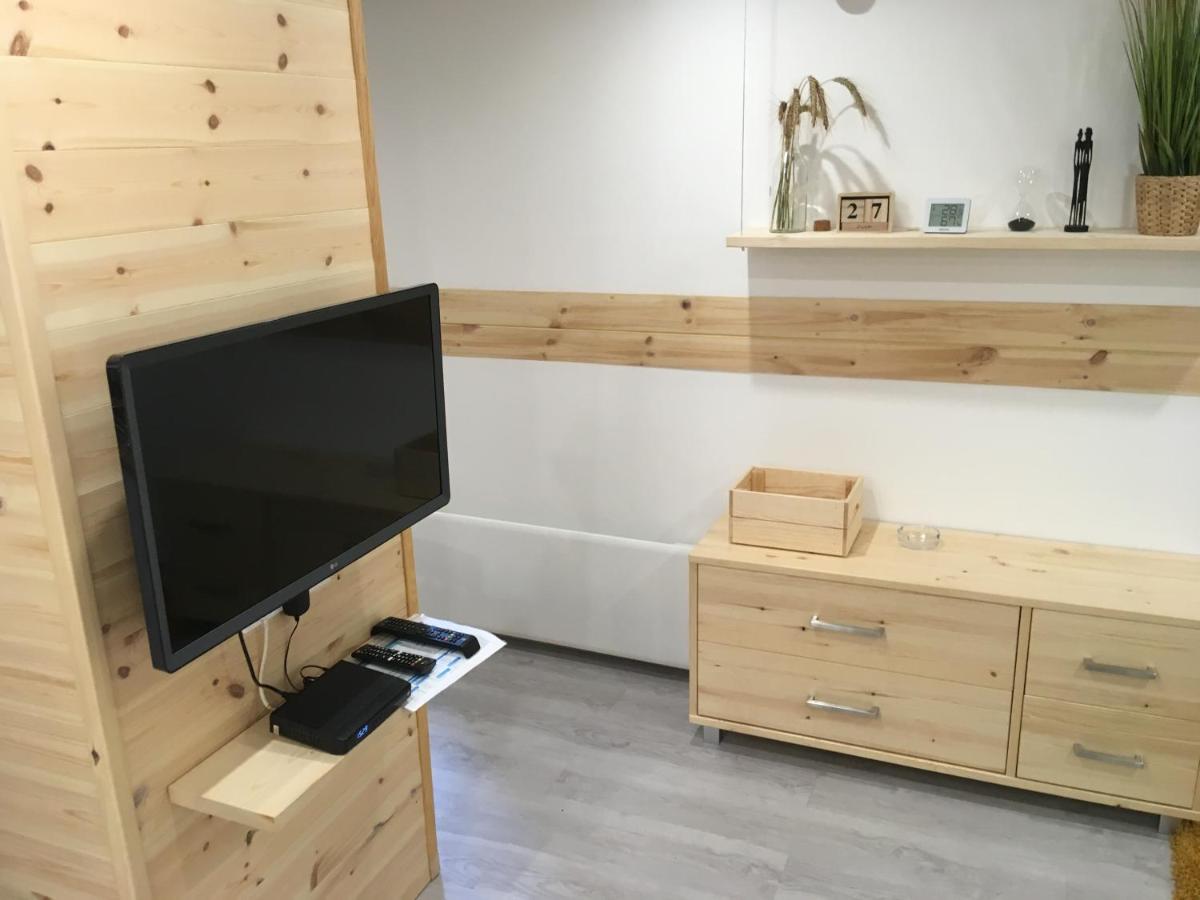 Modern Apartman Deluxe - Housity