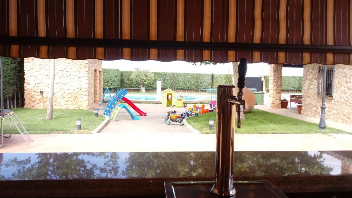 CASA EL PEDREGAL - Lagunas De Ruidera - Housity
