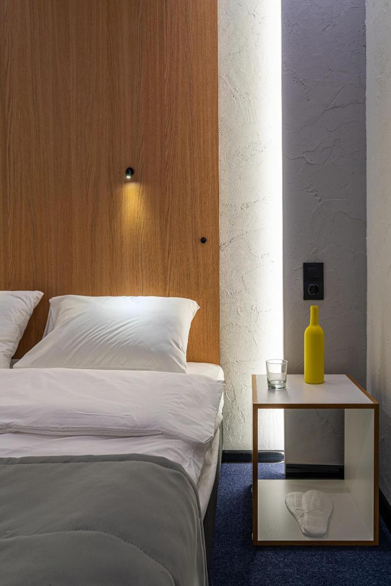 Greenfeel Hotel Pskov - Housity