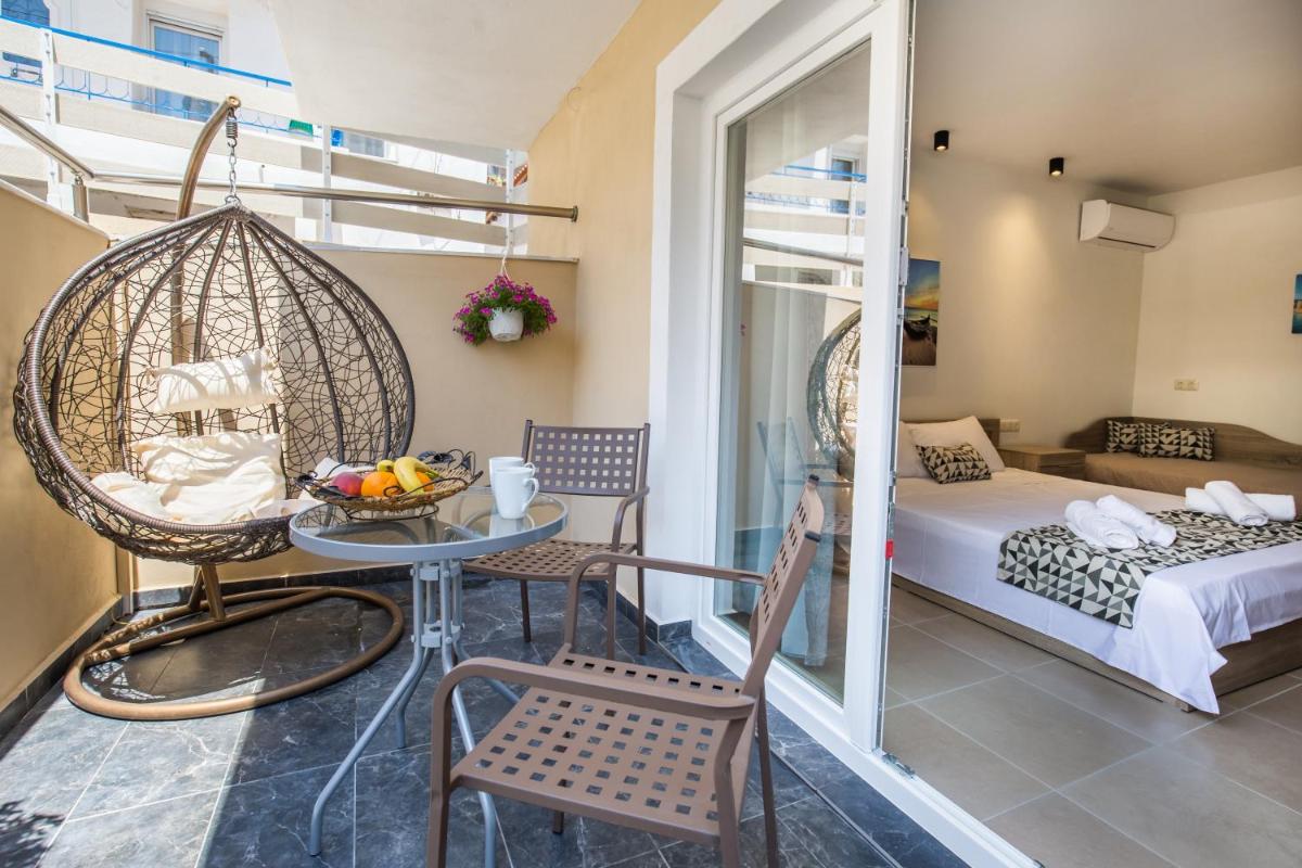 Studios & Apartments Elisabeta - Housity