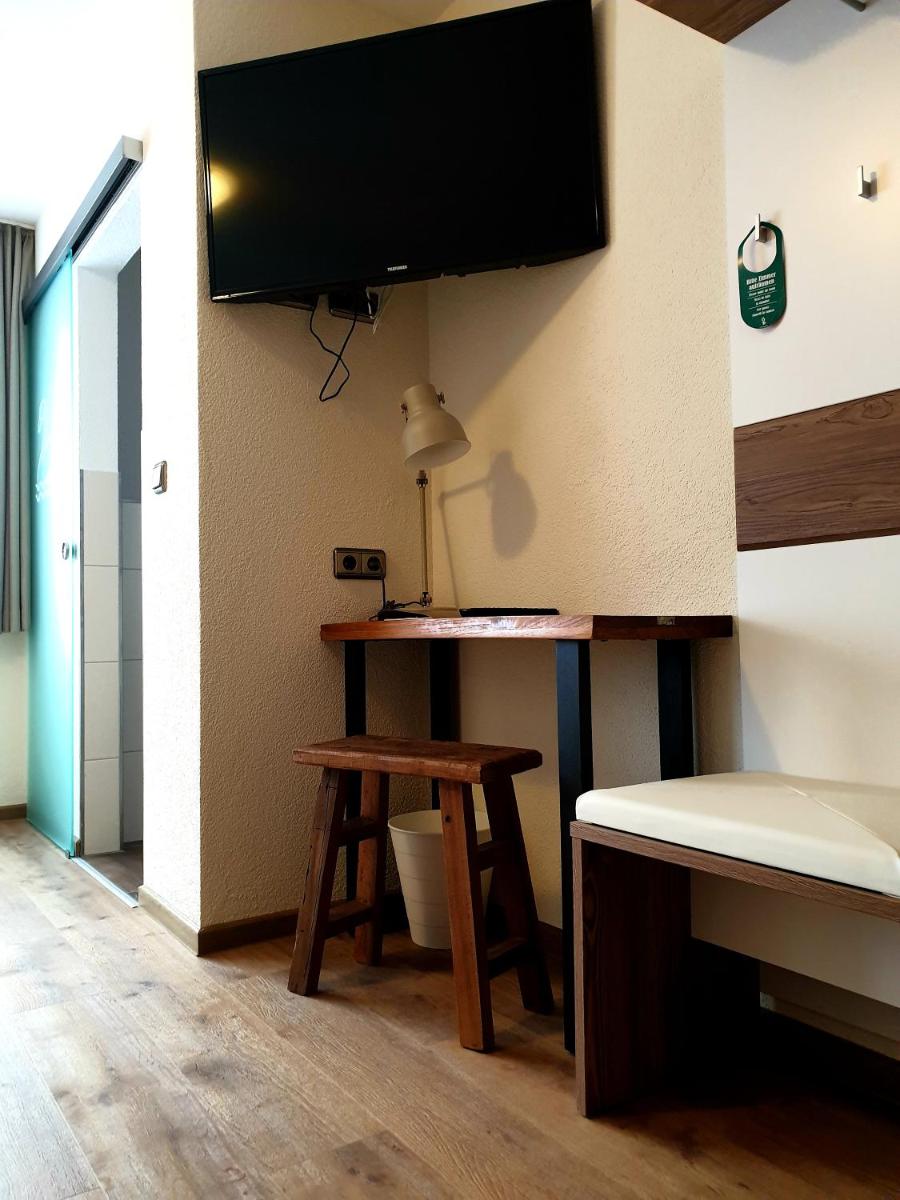 Hotel Gasthof zum Schwan - Housity