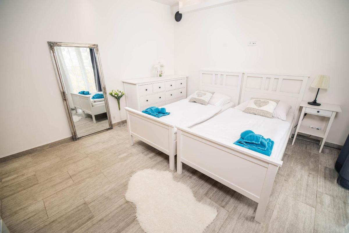 Apartmány U Ořecha - Housity