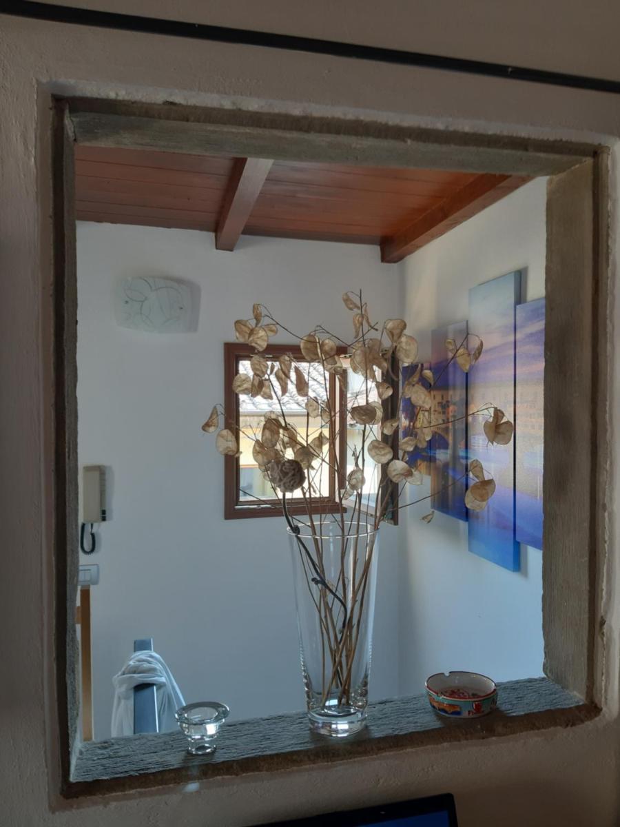 Porcellana Twenty-Six Florence Wi-Fi Apartment - Housity