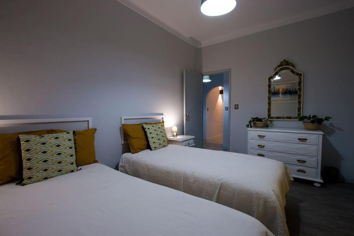 Carvalhos House - Housity