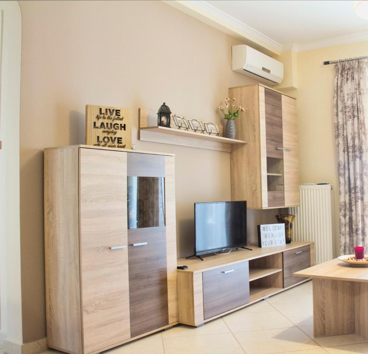 Charming Apartment near Athens Center and the Sea - Housity