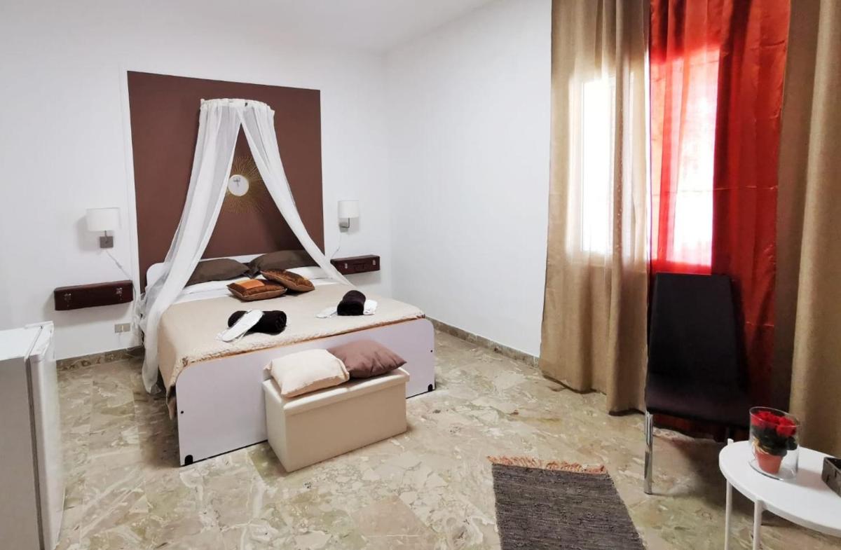 Alter Ego - Housity