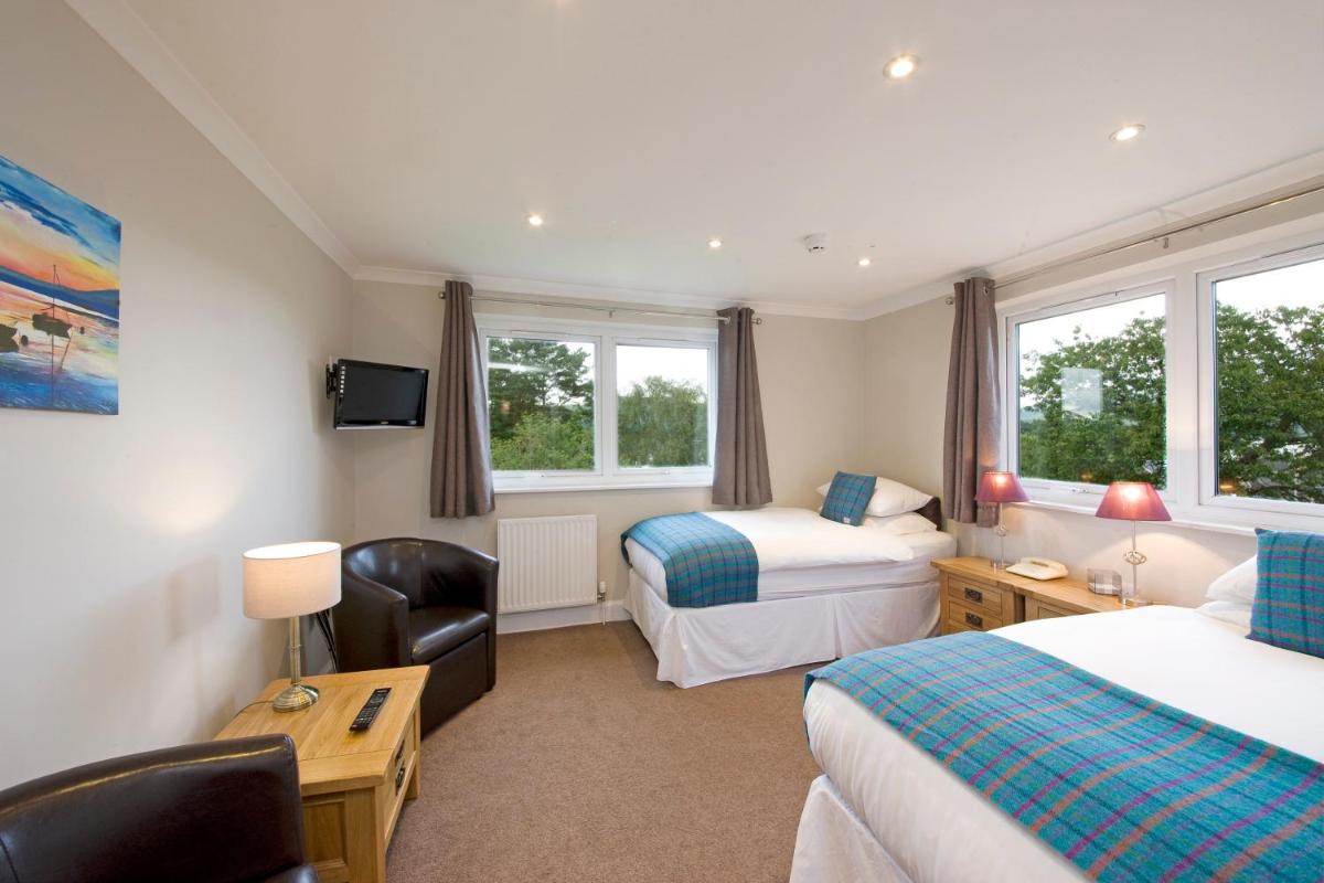 Falls of Lora Hotel - Housity