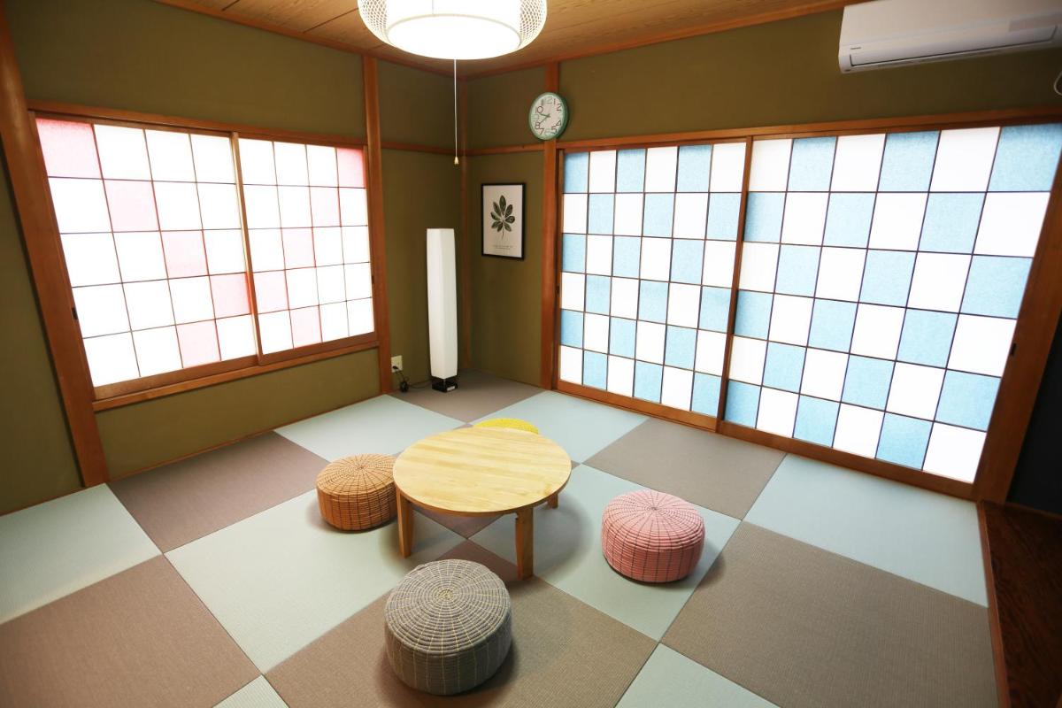 Villent Izu Usami - Housity