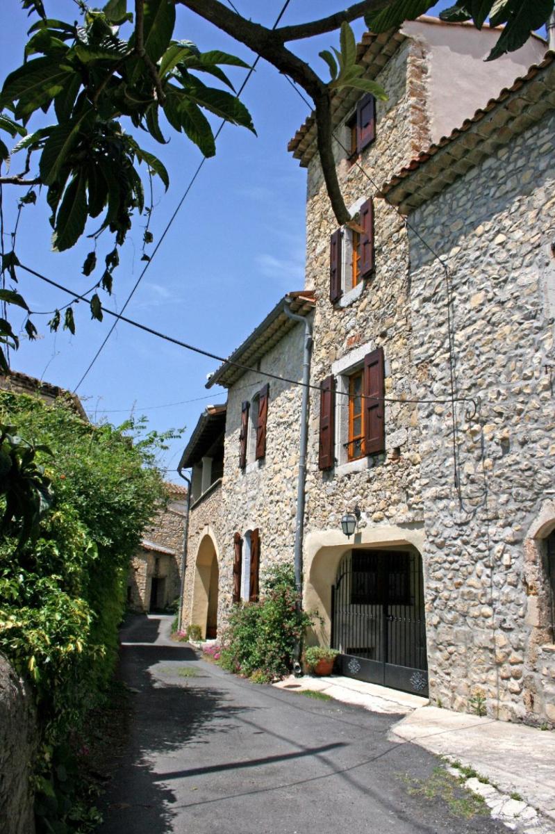 Mas des Tours Chambre d'hôtes - Housity