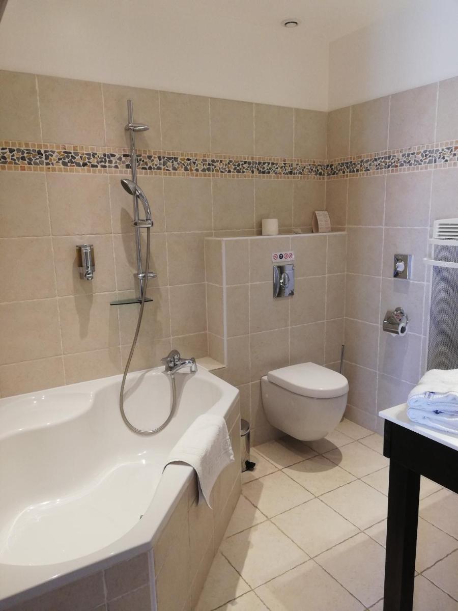 Logis Hôtel Synaya - Housity