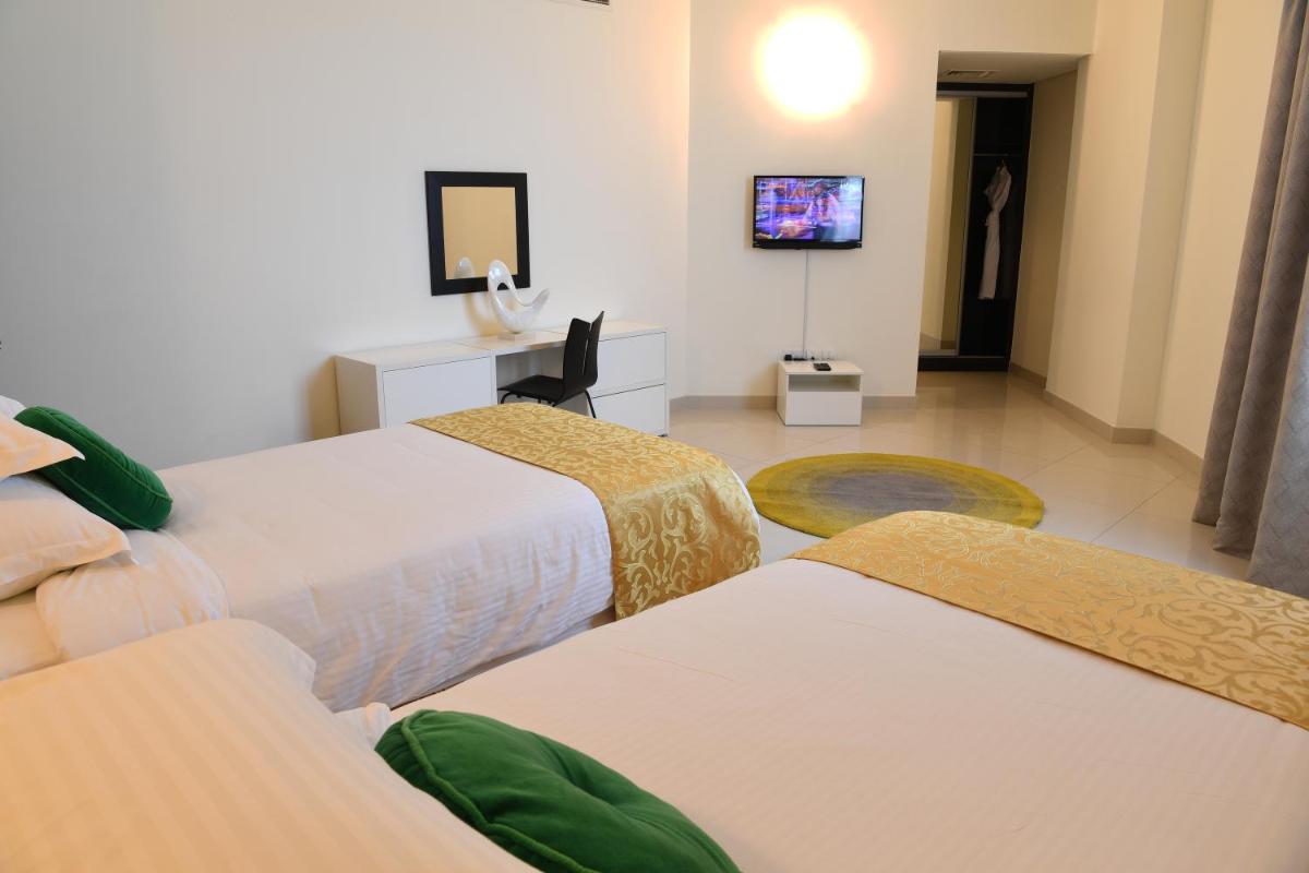 Gulf Suites Hotel Amwaj - Housity