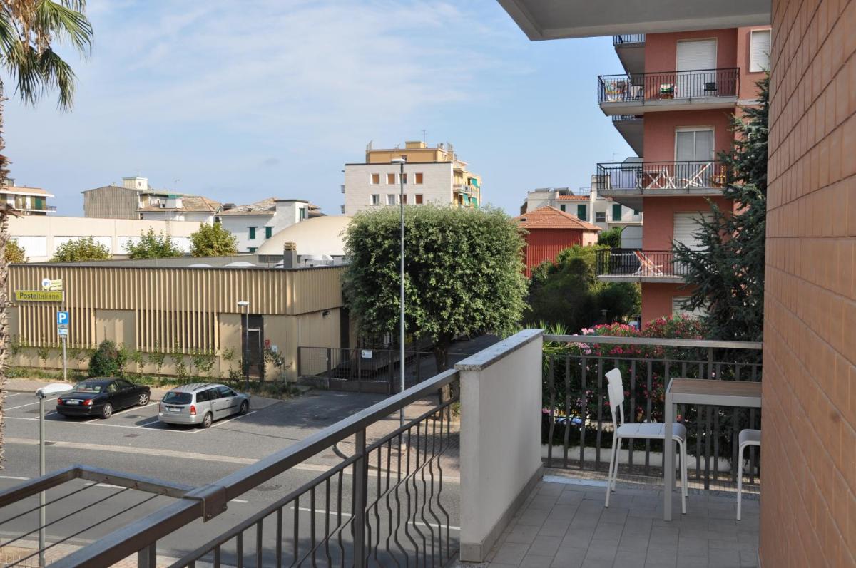 Viale Repubblica 307 4 - Housity