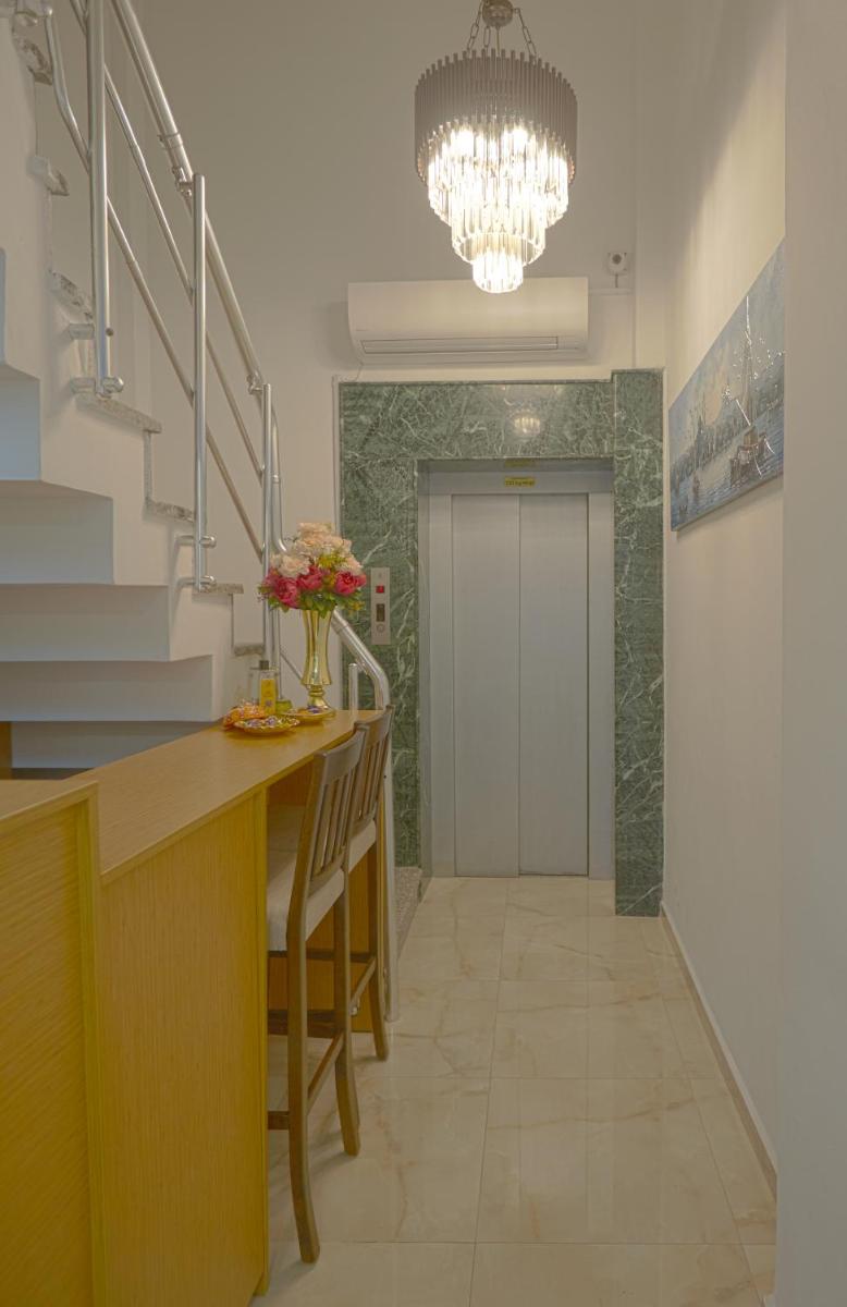 Kartal Palace Taksim Square FAM?LY HOTEL - Housity