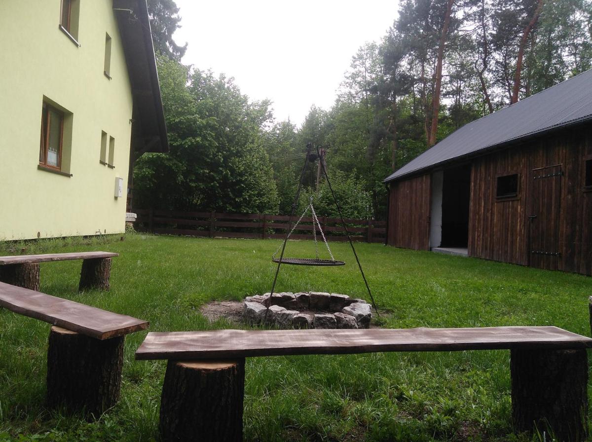Leśniczówka Leśny azyl - Housity