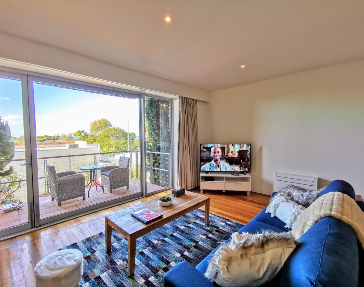 Phoenix Apartments - Housity