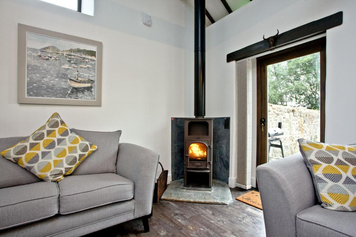 The Barn in Lanhydrock, Bodmin - Housity