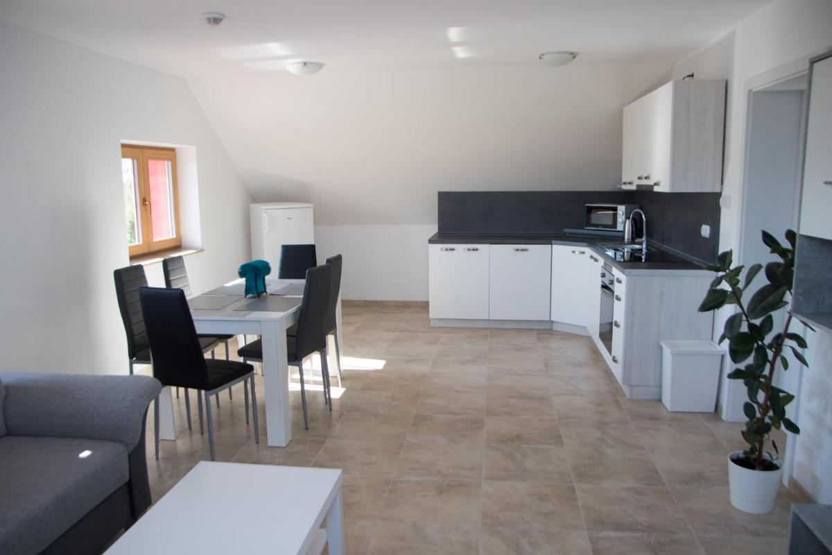 Apartmán U Fuxů - Housity