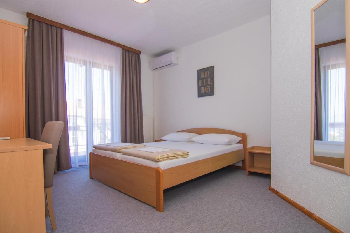 Villa Rustika - Housity