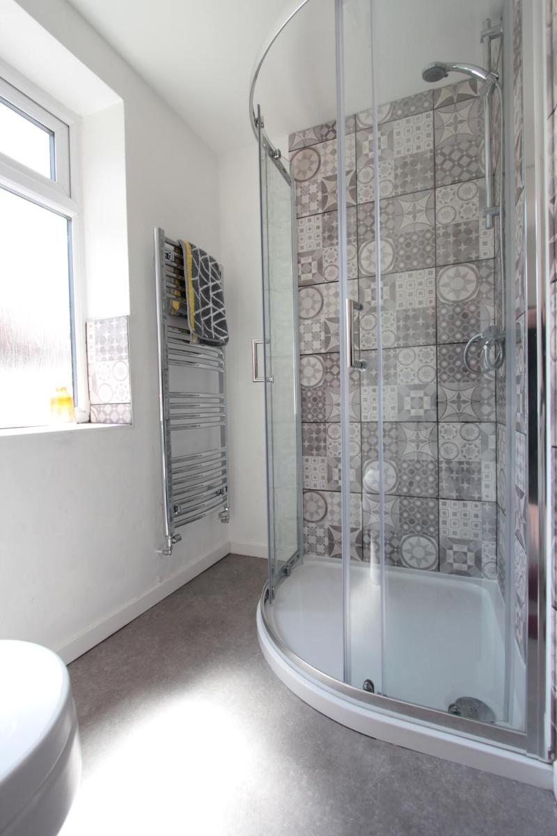 Tarvin House - Housity