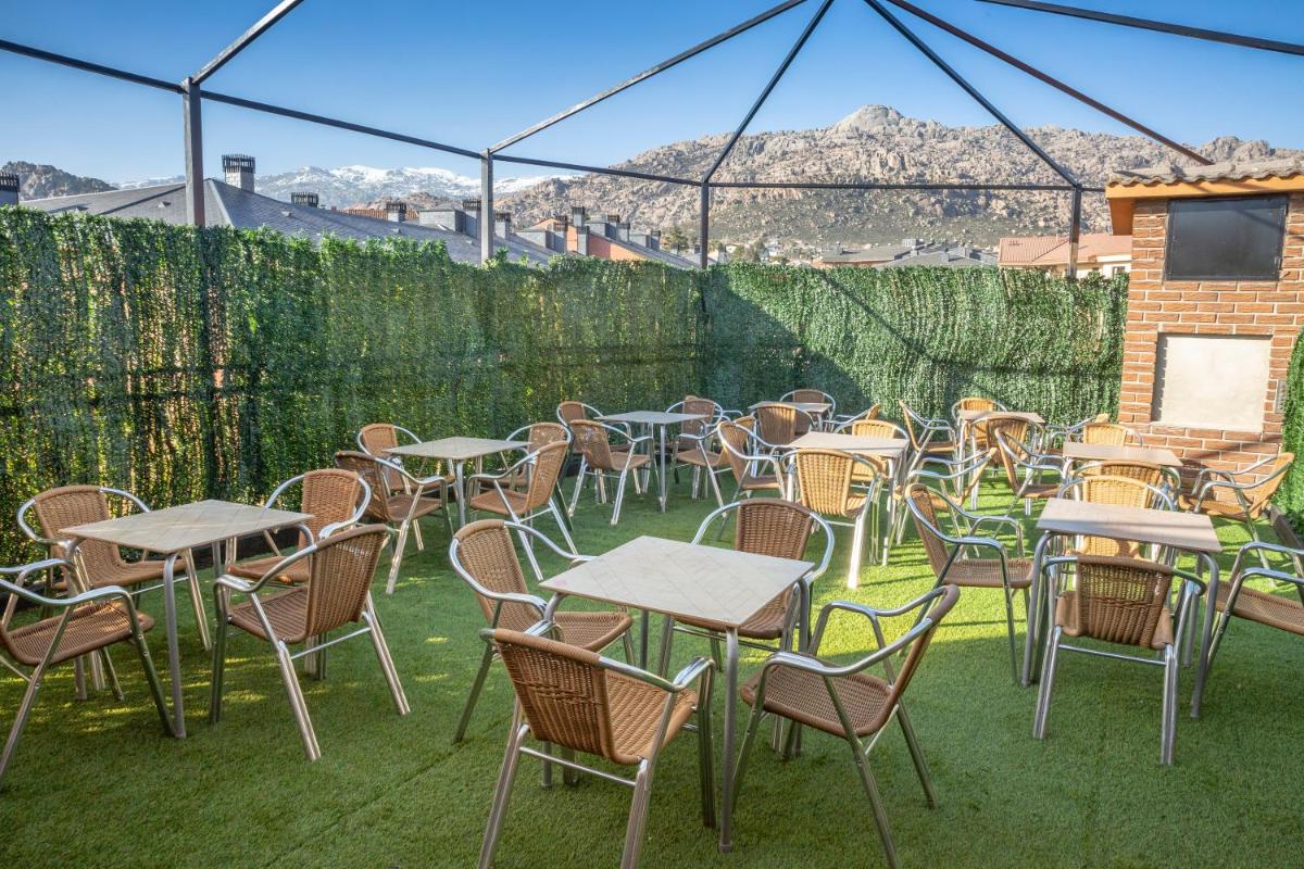 Hostel La Pedriza - Housity