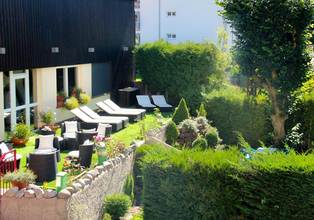 Jardin de l'établissement Hotel de la Jamagne & Spa