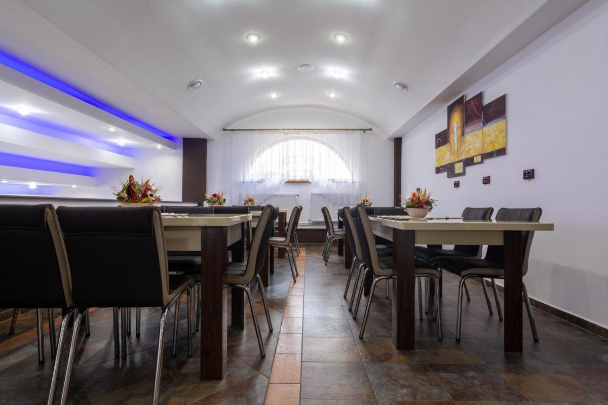 Pensiunea Admiraz - Housity