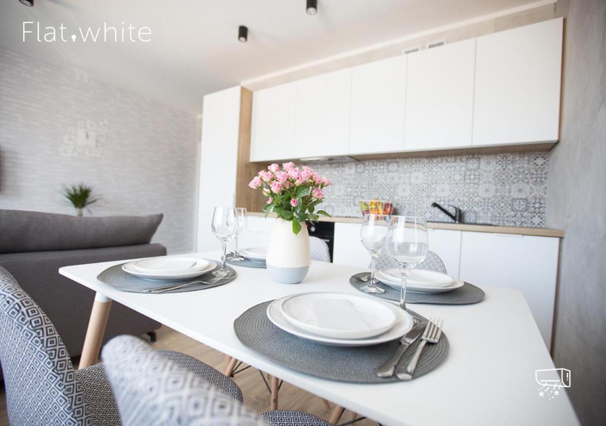 Apartamenty Flat White Zamkowa 4-6 - Housity