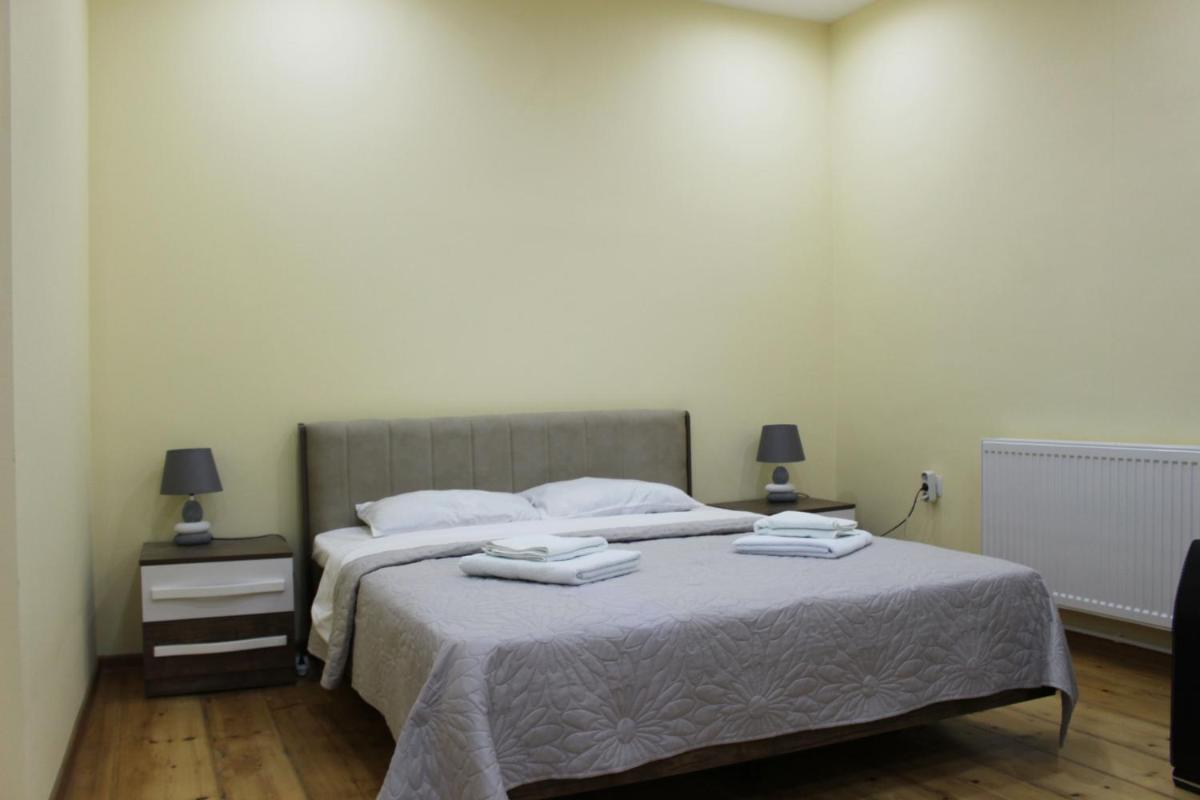 Old house apartment with Garden area - Housity