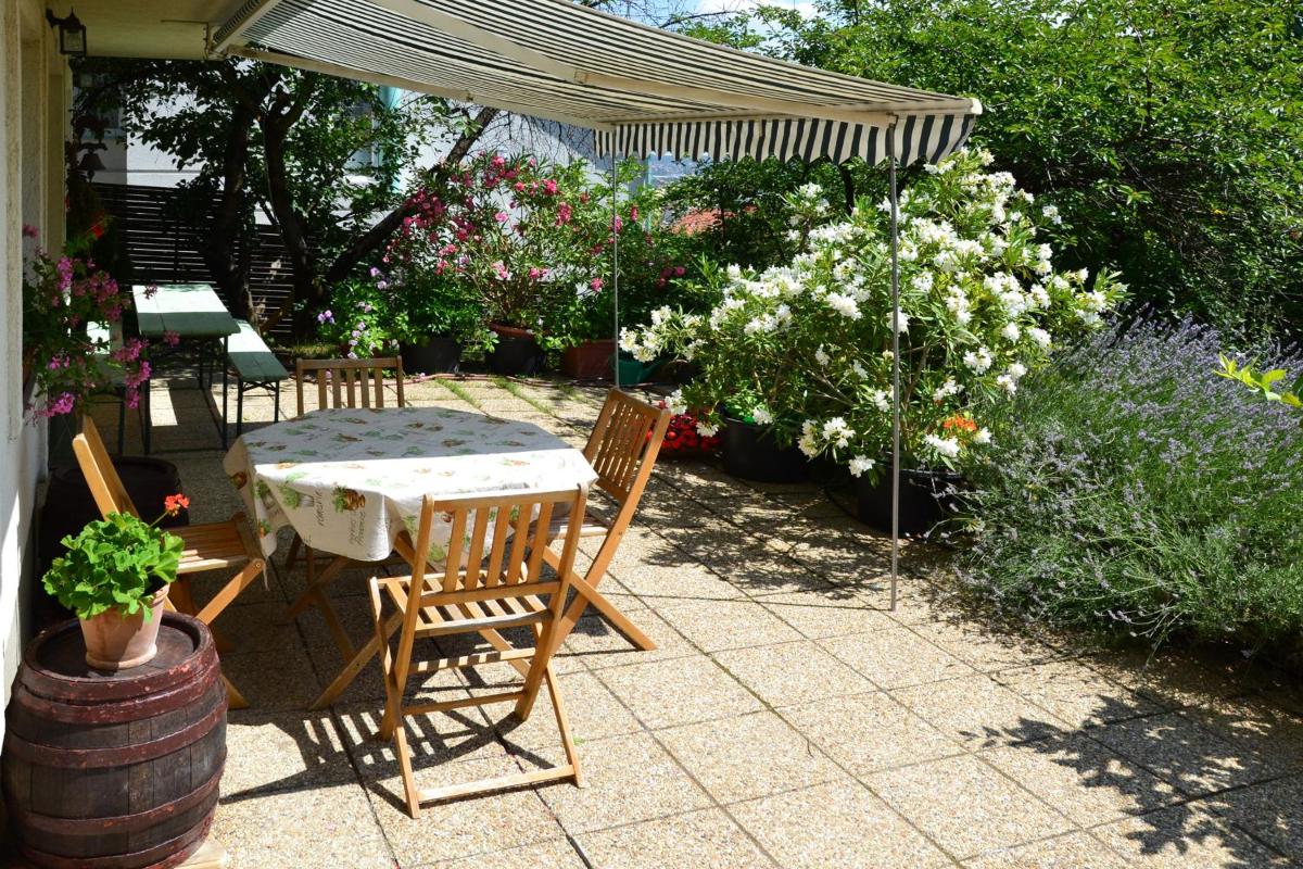 Anna Apartment - Housity