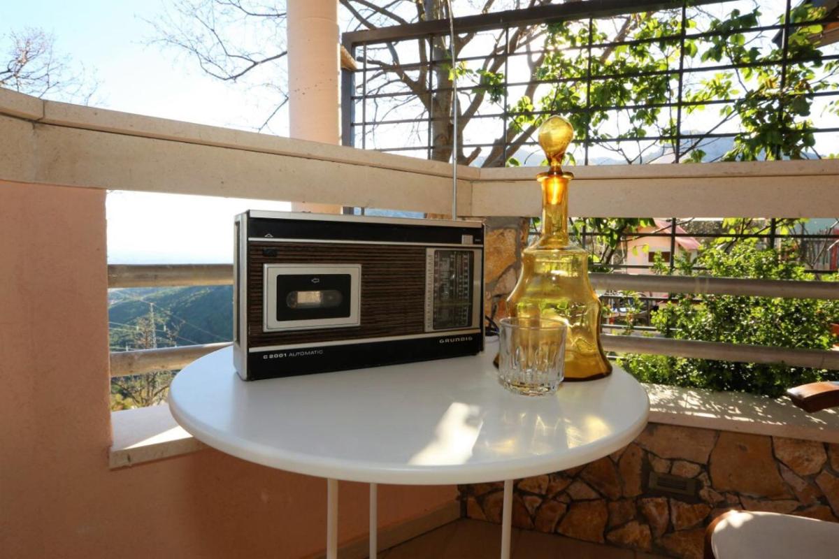 RELAX HOUSE - Housity