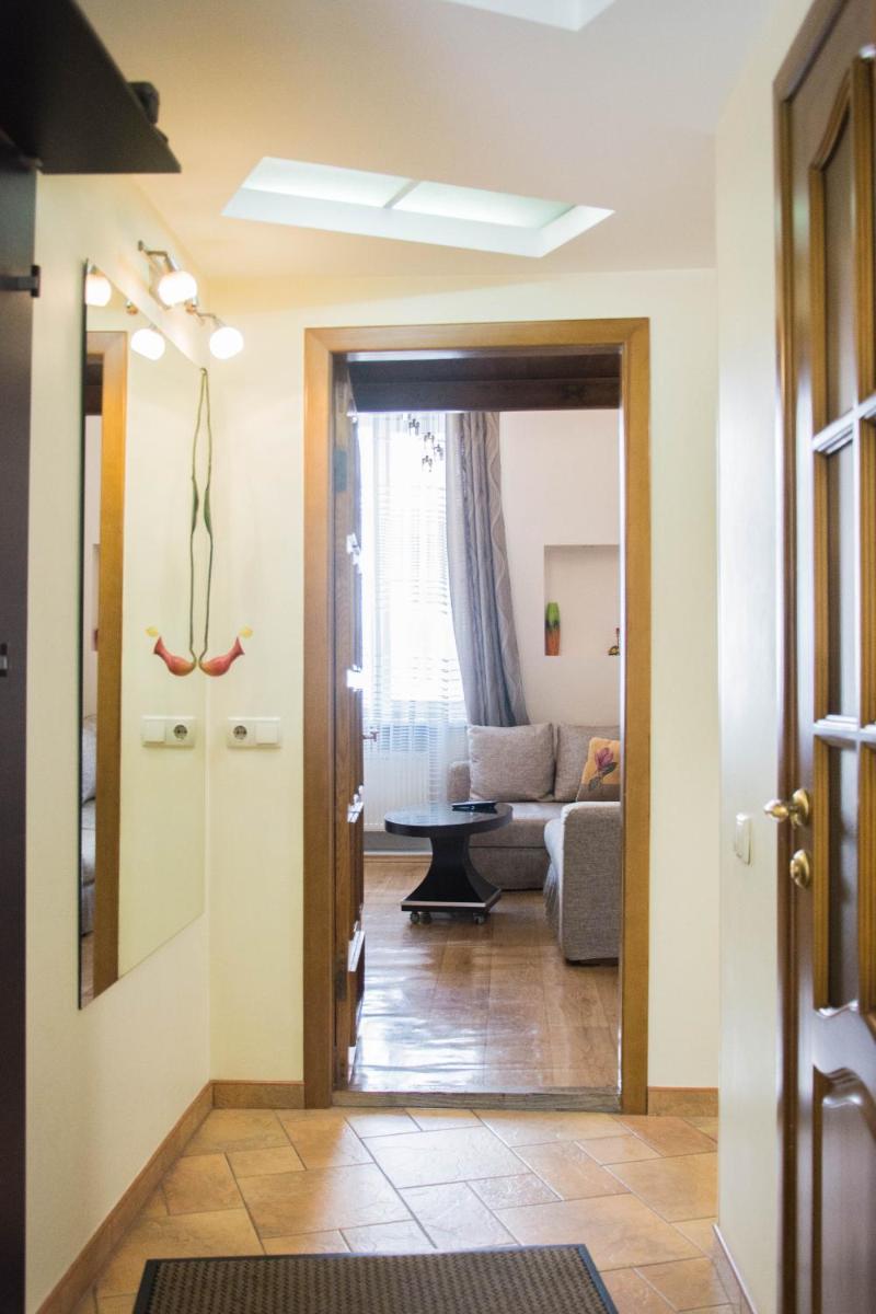 Apartment for Rent on Deribasovskaya street - Housity