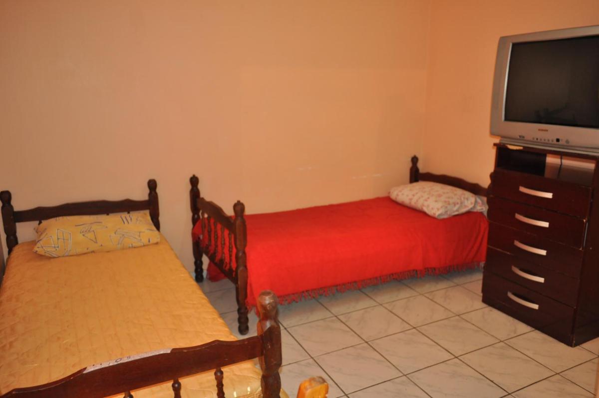 Hospedagem Centro Champagnat - Housity