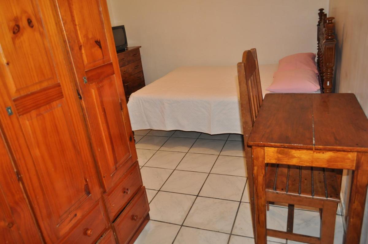 Hospedagem Centro Champagnat - Housity
