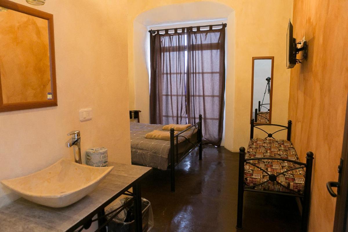 Hotel el Descanso Barrio del Artista - Housity