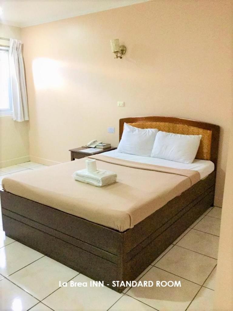 La Brea Inn - Housity