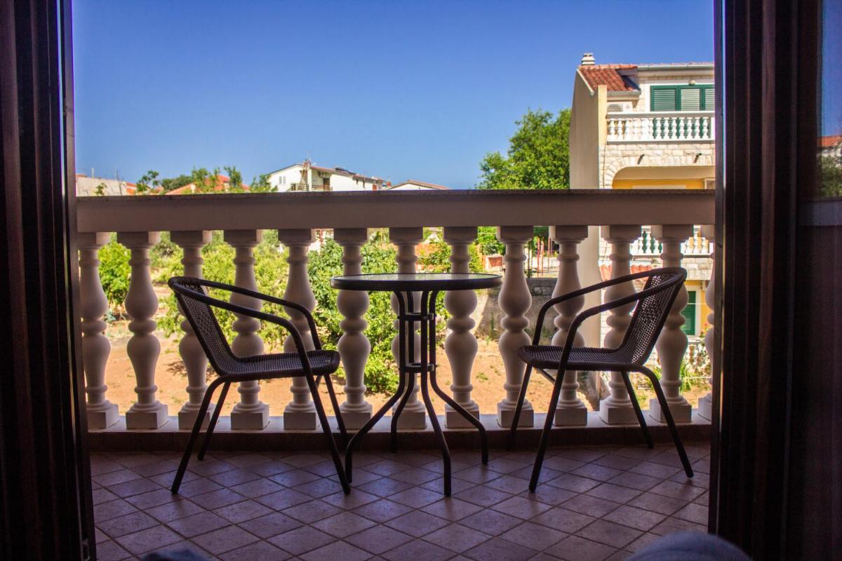 Apartments Mediterranean Sundance - Housity